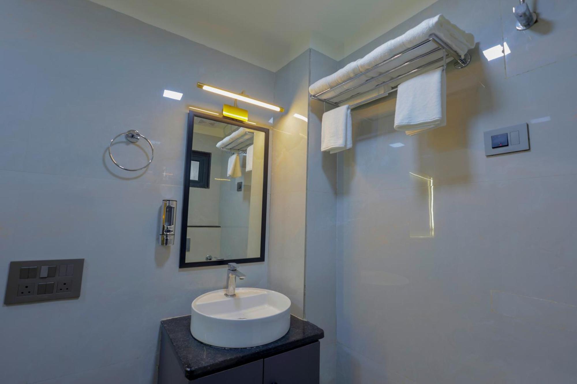 Narayana Homes Mathura Exteriér fotografie
